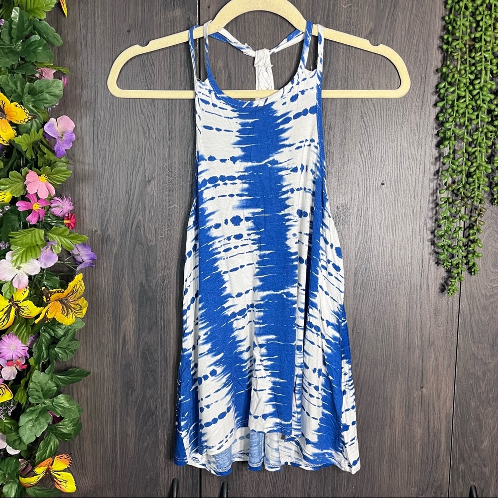 ]🌼3/$30🌼Full Tilt Sleeveless Flowy Printed Top Size Medium